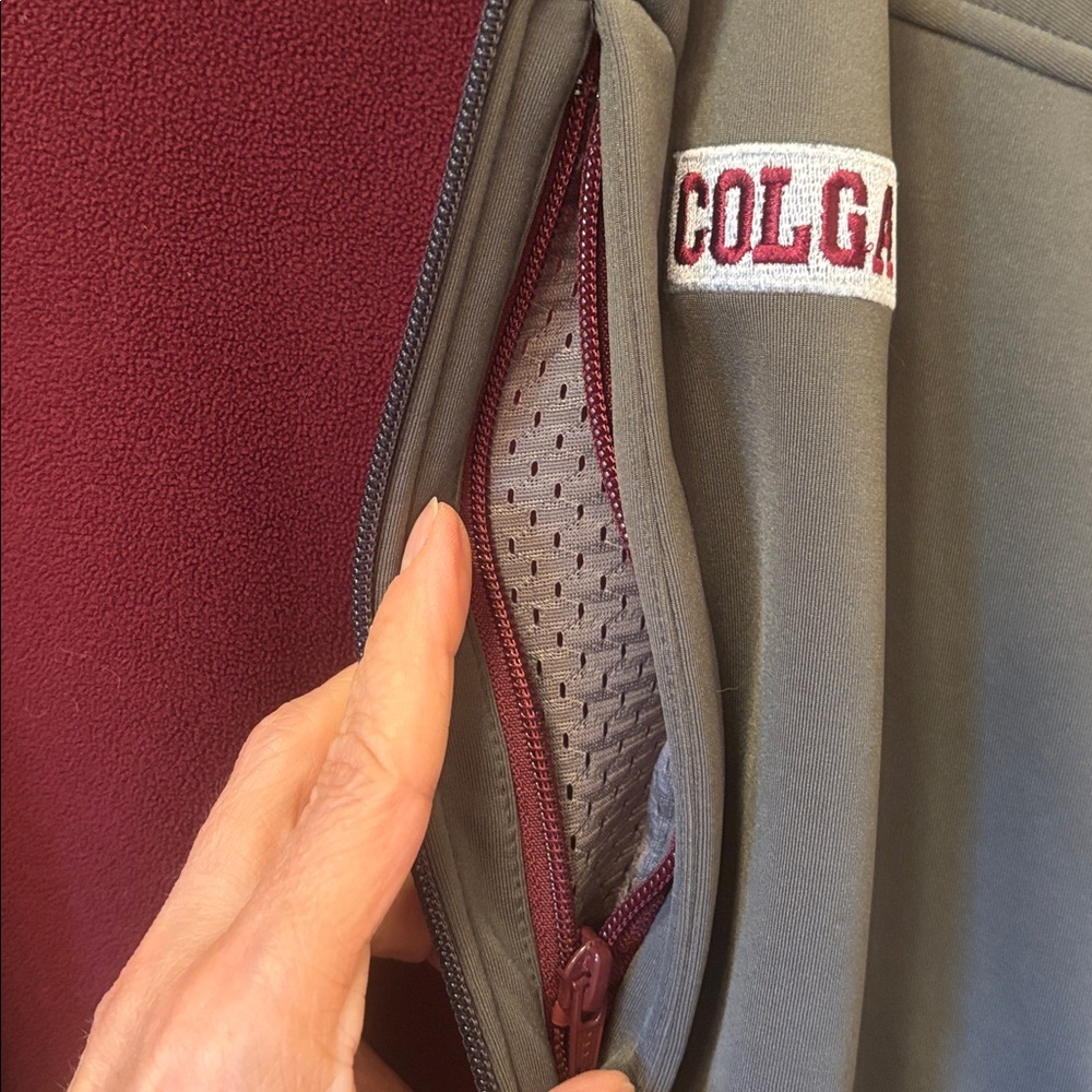 Colgate University gray supplex jacket unisex Size medium - Picture 7 of 9